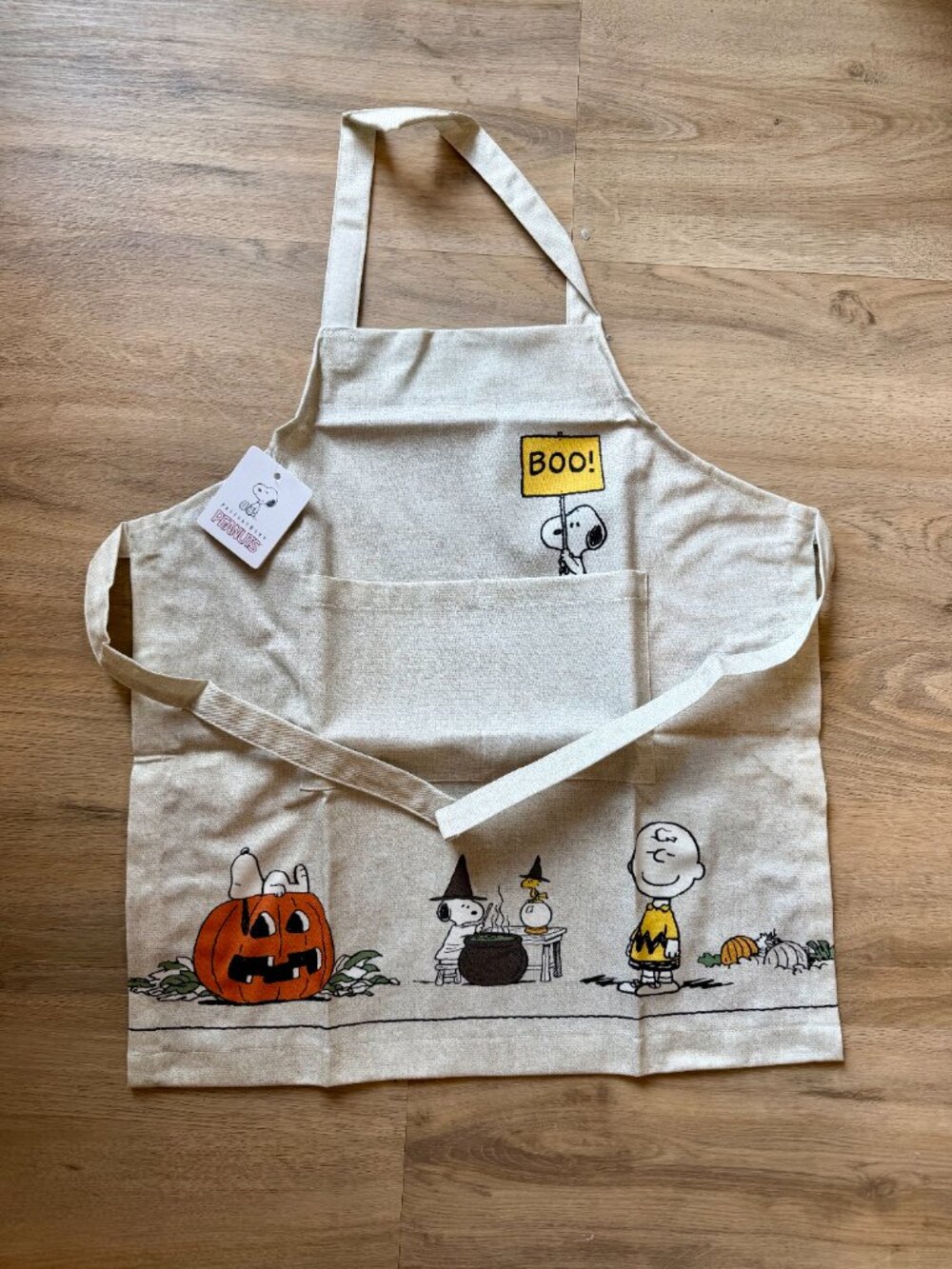 Pottery Barn x PEANUTS Halloween Oilcloth Kids Apron NWT